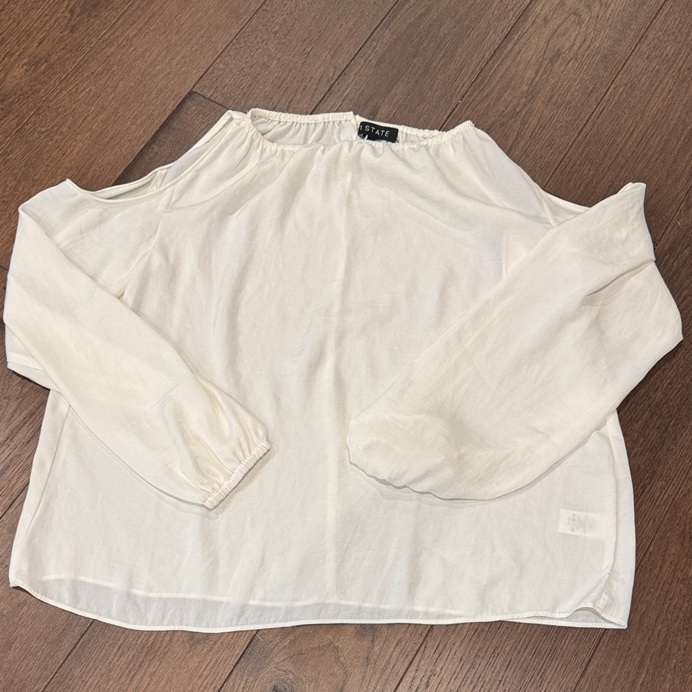 1. Stare Women’s White Off-Shoulder Top NWT XS